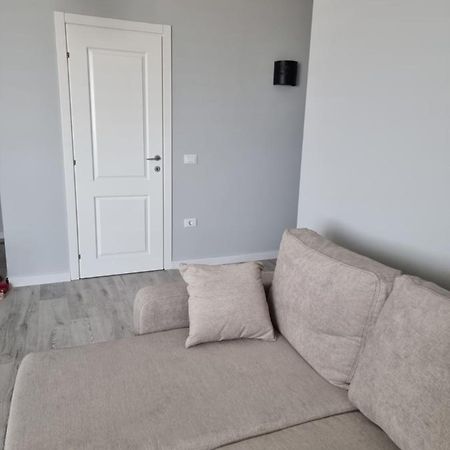 Apartament 2 Camere Eliberarii كونستانتا المظهر الخارجي الصورة