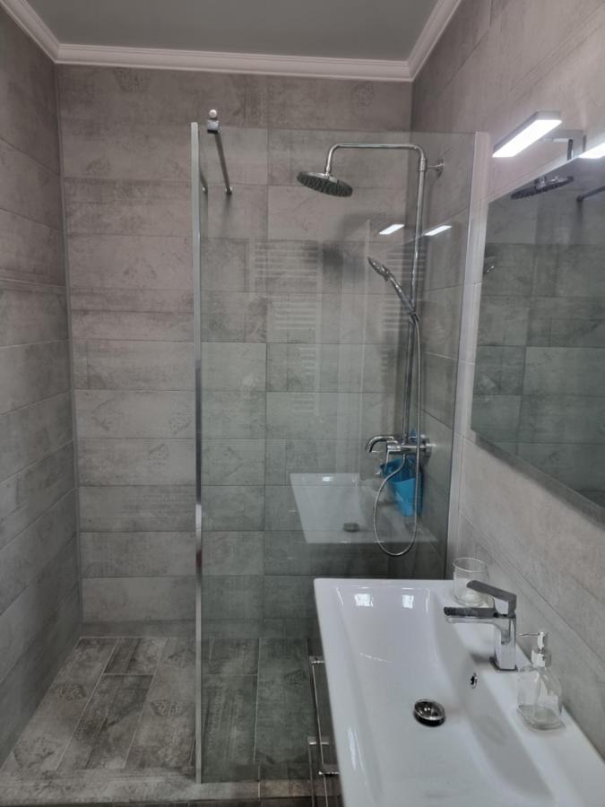 Apartament 2 Camere Eliberarii كونستانتا المظهر الخارجي الصورة